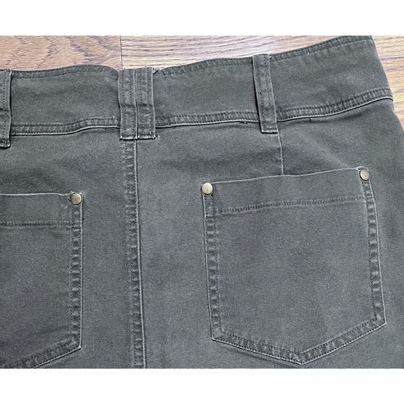 CAbi Twill Olive Green Mini Short Skirt Pockets Cotton Stretch Size 12 # 948 - Picture 11 of 11